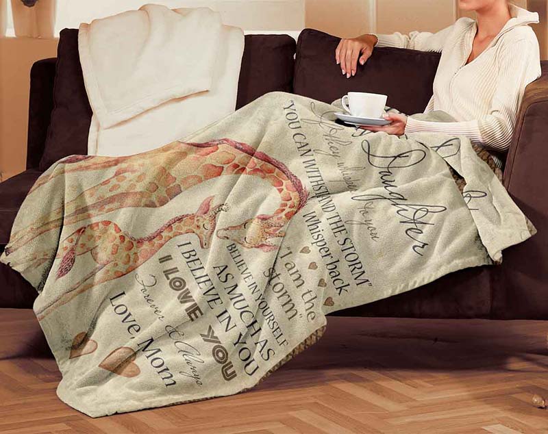 Skitongifts Blanket For Sofa Throws, Bed Throws Blanket - Giraffe To My Daughter Love Mom-TT1801