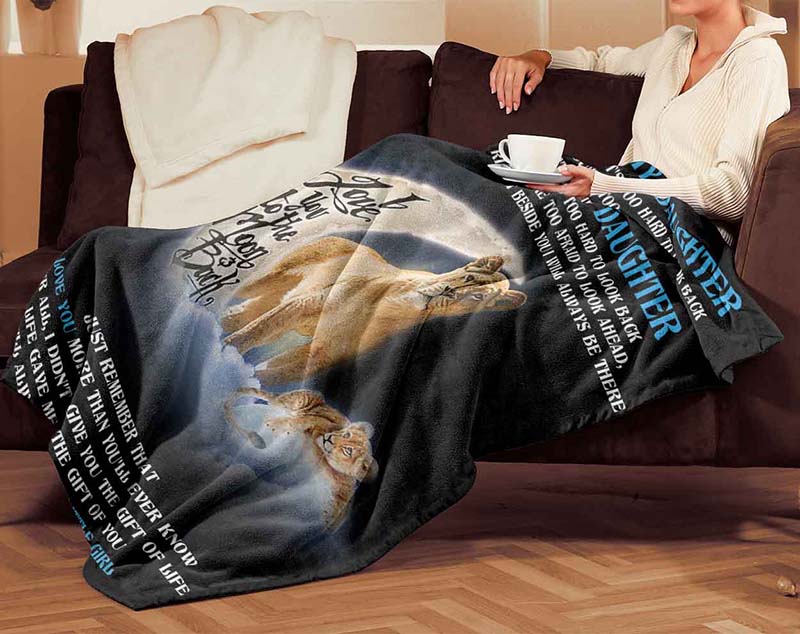 Skitongifts Blanket For Sofa Throws, Bed Throws Blanket - Lion When It's Too Hard To Look Back And You're To Afraid To Look Ahead Look Right Beside You-TT0704