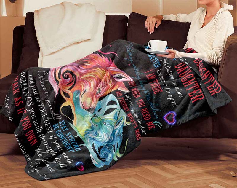 Skitongifts Blanket For Sofa Throws, Bed Throws Blanket - Wolf To My Daughter I Am There Waiting Believe In Yourself Stay Strong Be Confident-TT2001