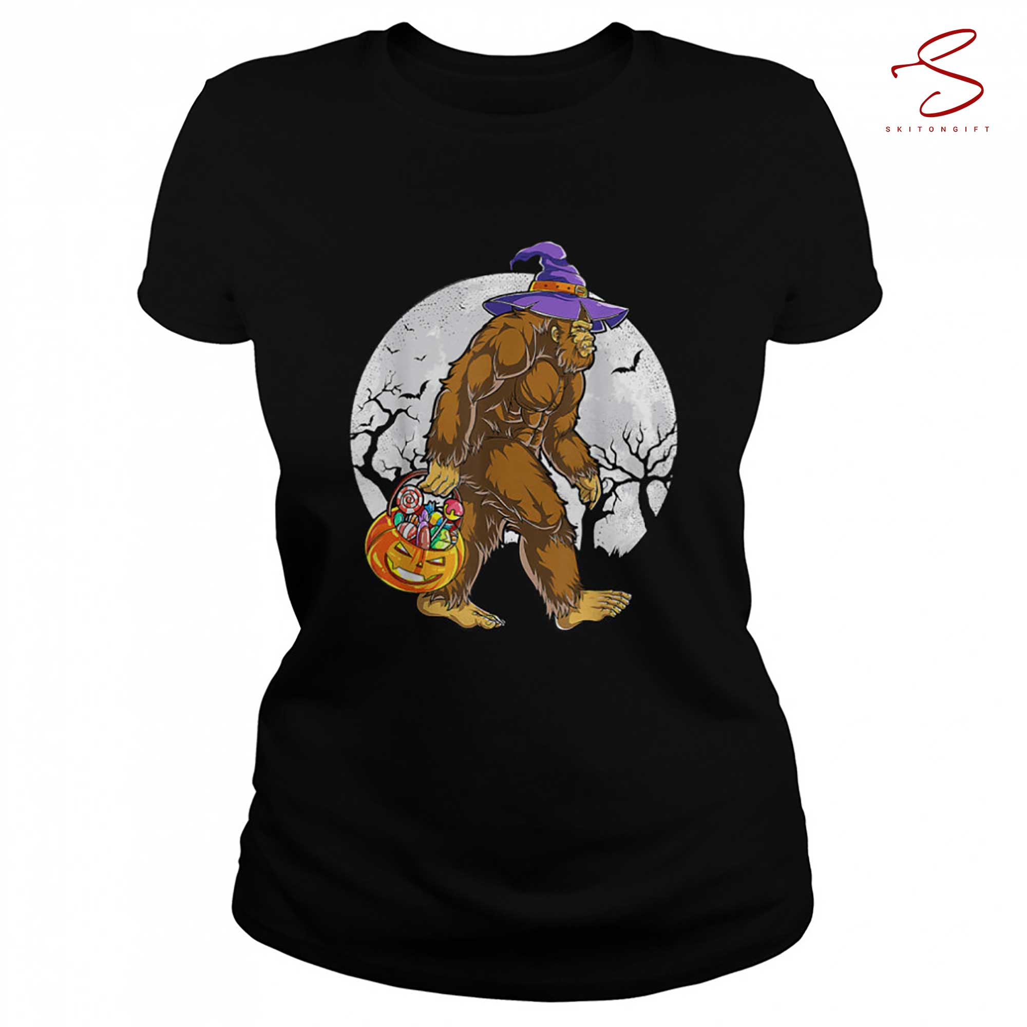 Skitongift Bigfoot Witch Pumpkin Halloween Girls Women Sasquatch Lovers T Shirt