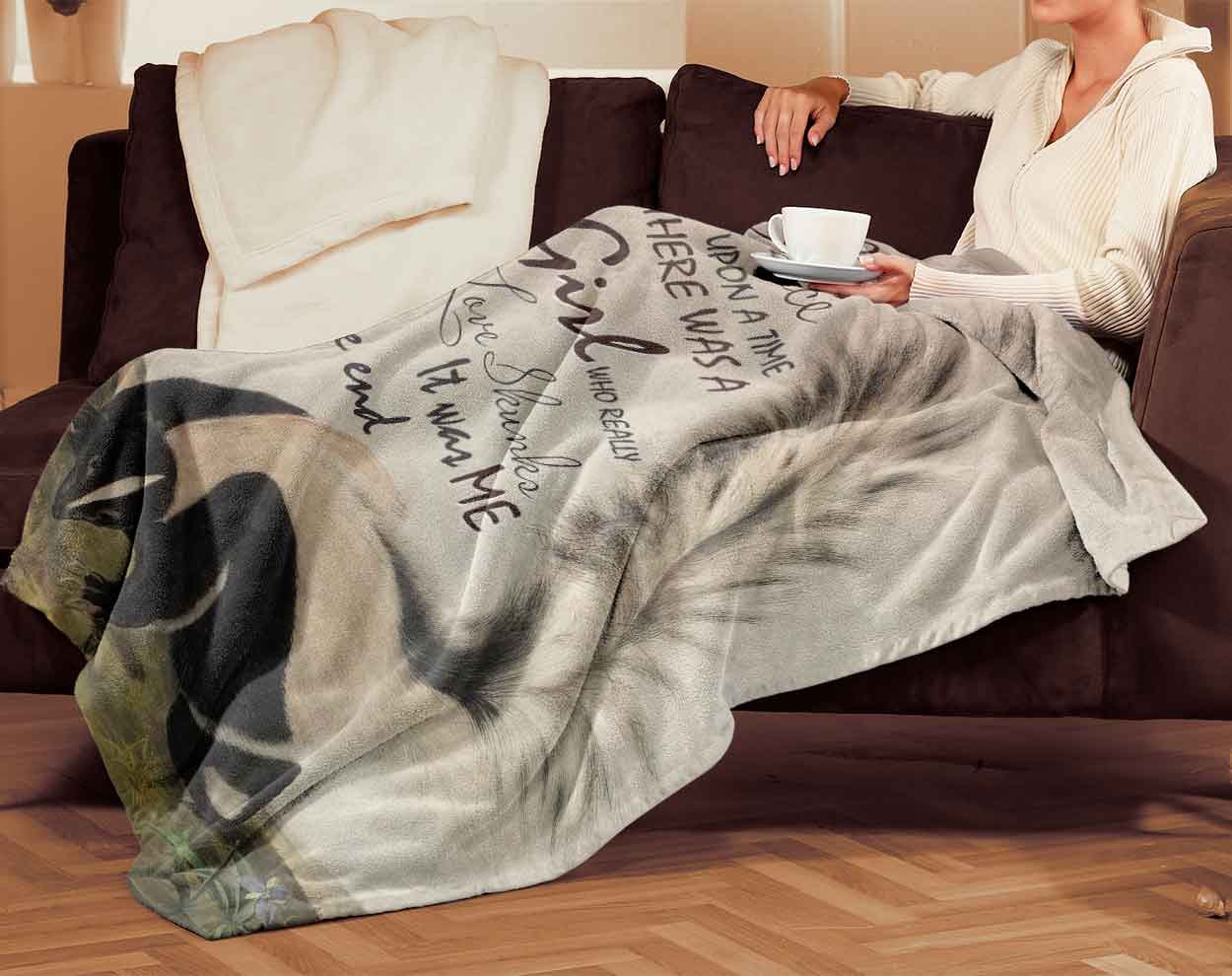 Skitongifts Blanket For Sofa Throws, Bed Throws blanket - There Was A Girl Who Really Loved Skunks-TT2401